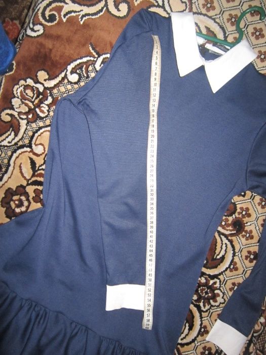 Офисное платье продам