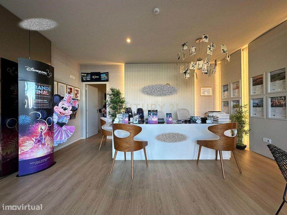 Loja Em Matosinhos Sul - Espaço Exclusivo De 150M²