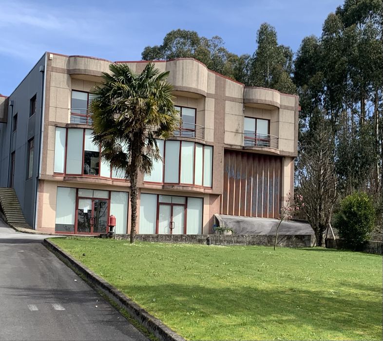 alugo armagem 3000 mertos quadrados zona industrial