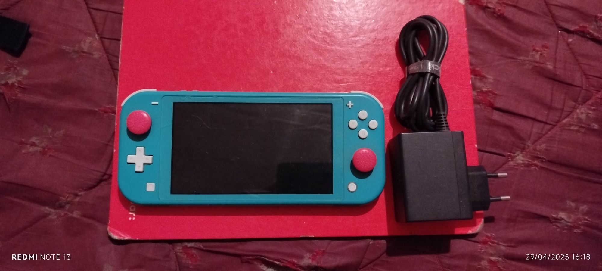 Vendo Nintendo Switch Lite azul bebé + bolsa de transporte.