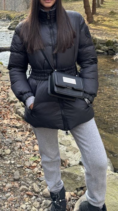 Жіночий пуховик куртка moncler