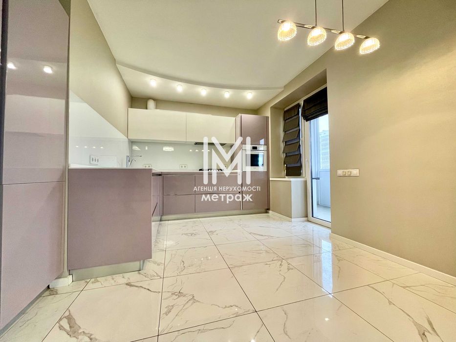 Продам 3 к. квартиру 122 м2 новострой пр-т. Героев Харькова Малышева