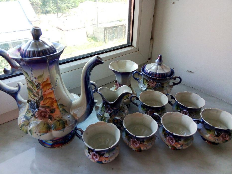 кофейный чайный сервиз, перламутровый с лепкой.