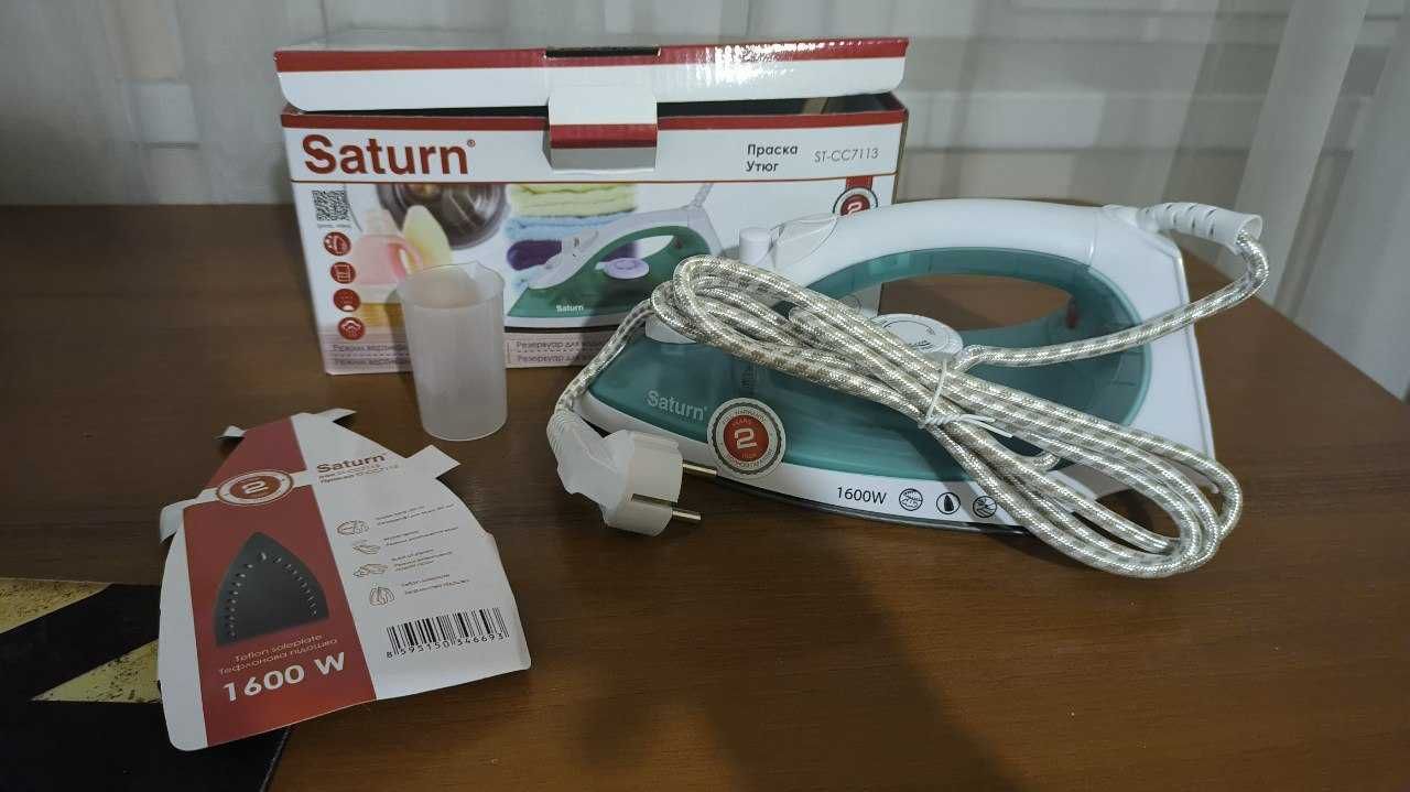 Утюг Saturn ST-CC7113 Green / 1600Вт