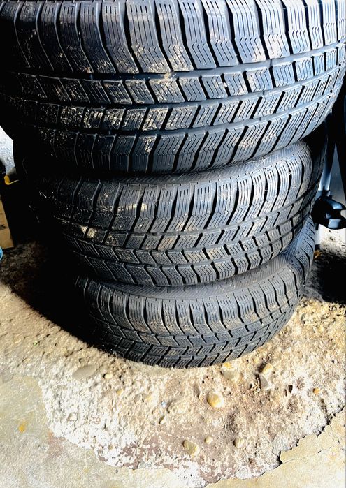 Opony zimowe w bardzo dobrym stanie