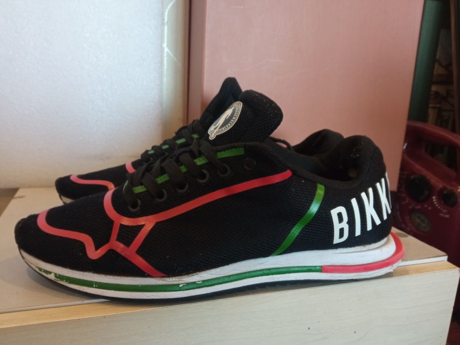 Продам мужские кроссовки оригинальные Bekkenbergs