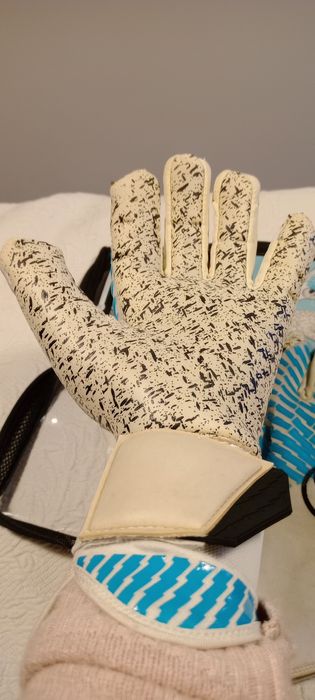 LUVAS guarda redes UHLSPORT