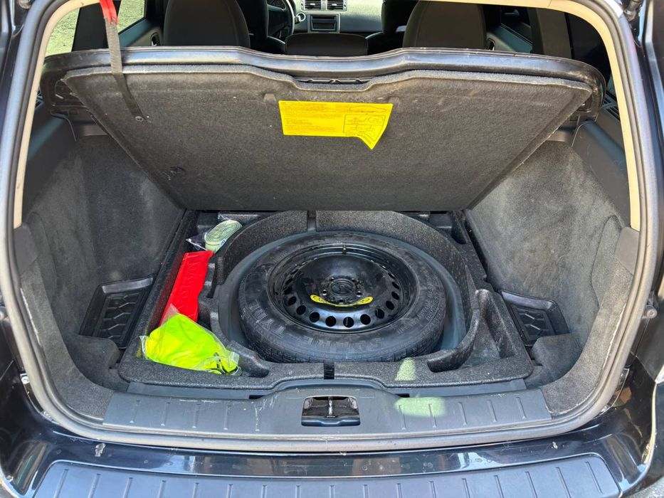 Авто Volvo V50 2008