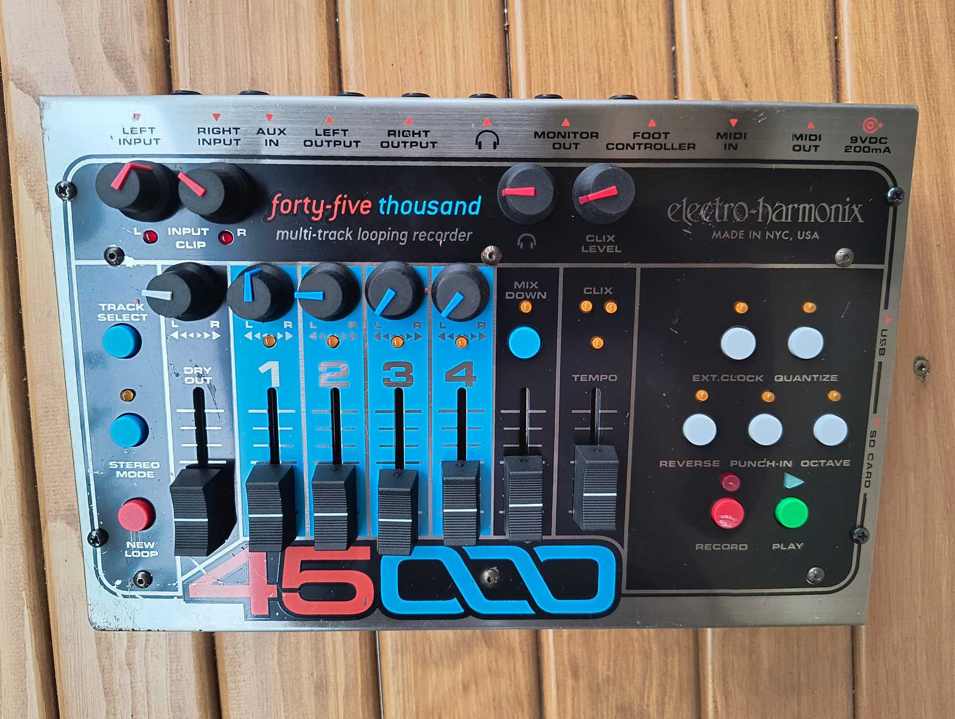 Electro-Harmonix 45000 Multi-Track Looper