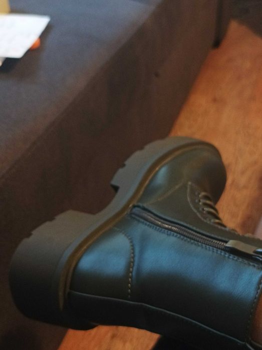 Botki damskie, trapery w kolorze khaki.