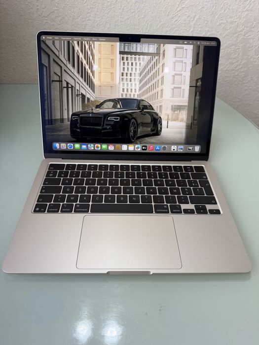 MacBook Air 13.6’ M4 2025 16Gb 256Gb Starlight A3240
