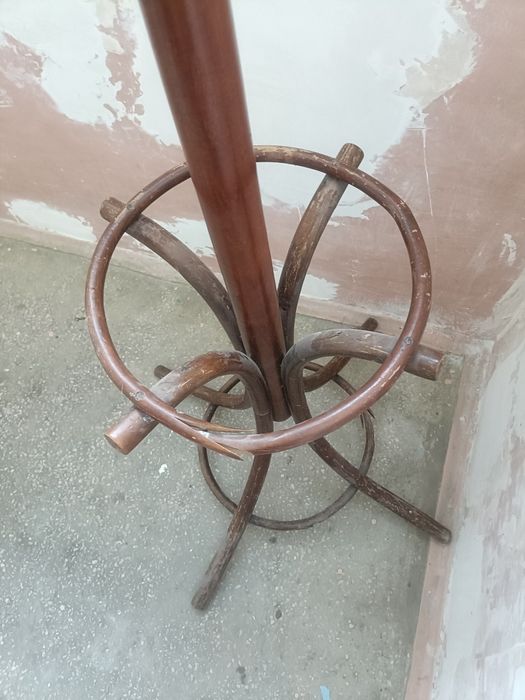 Продам дерев'яну ретро вінтаж вішалку