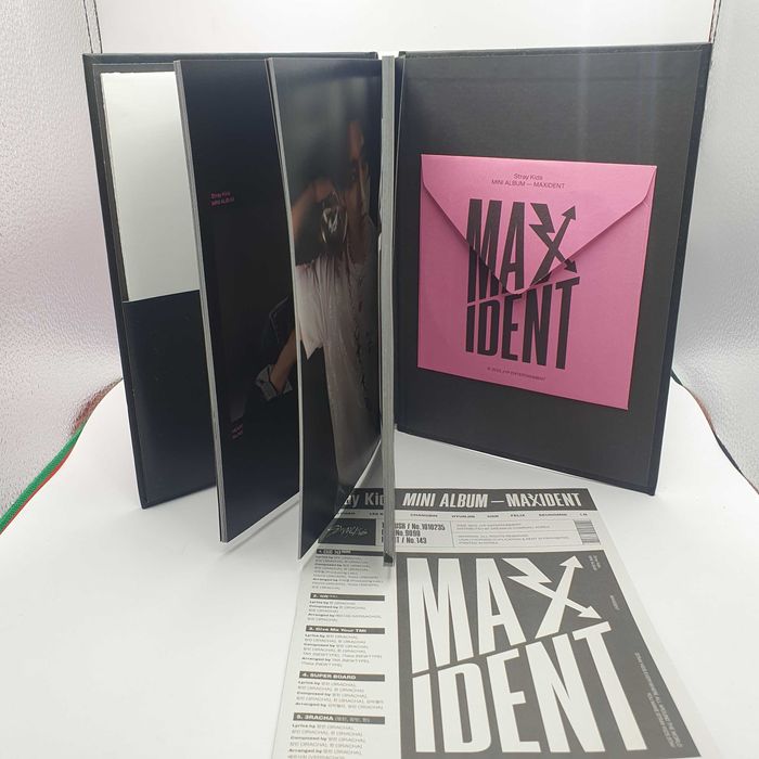Livro + CD - Stray Kids ‎– Maxident - DISCOGS