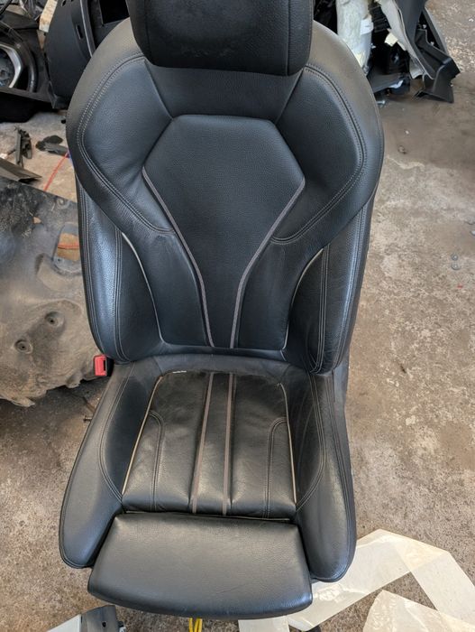 Салон сиденья сидушки карты диван BMW 5 G30 520 530 540 550