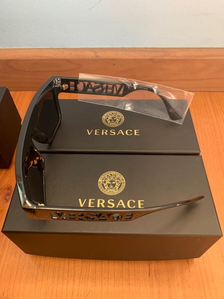 Óculos de Sol Versace