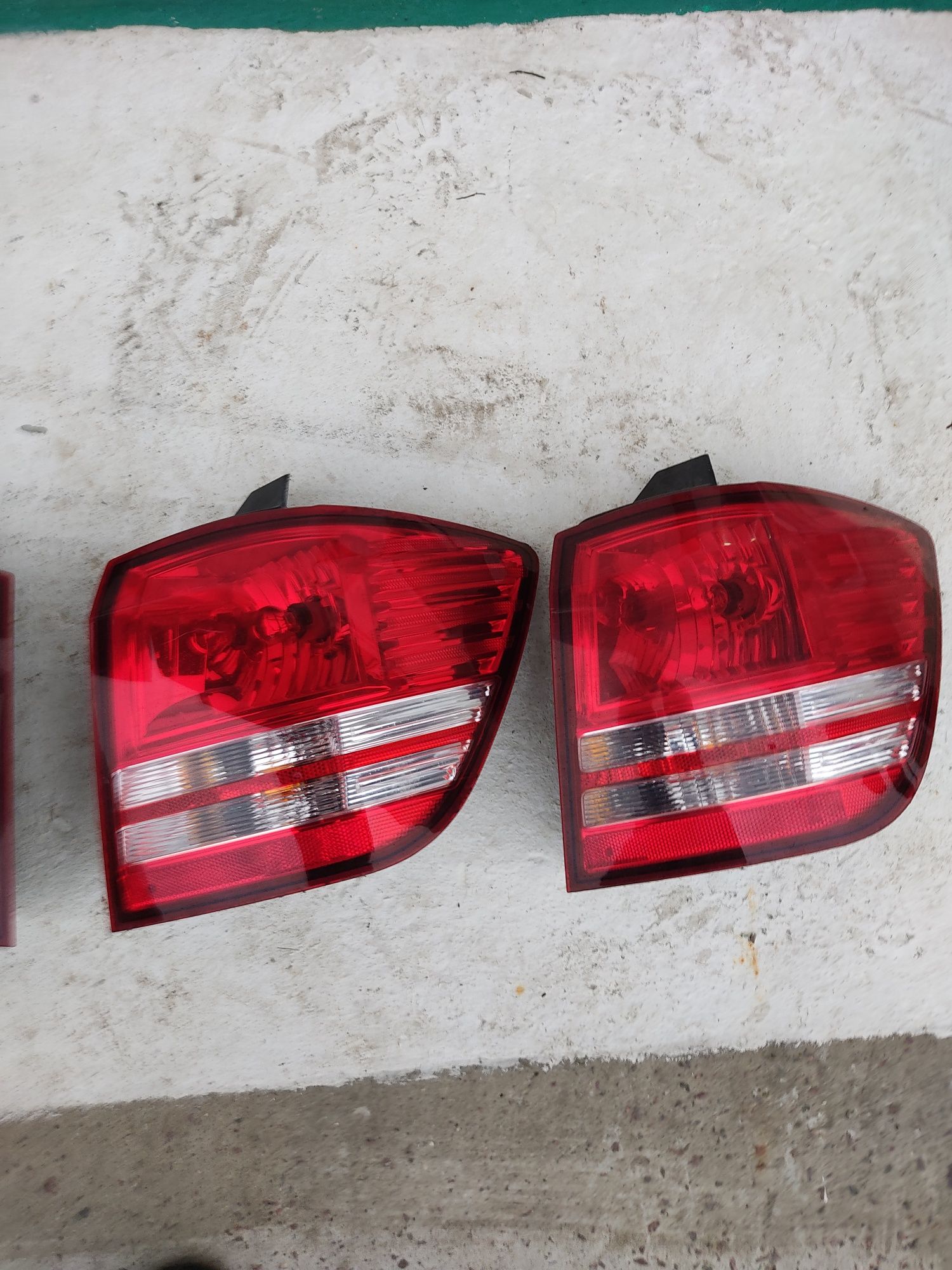 Задній ліхтар фонар фара Dodge Journey SE Європа
