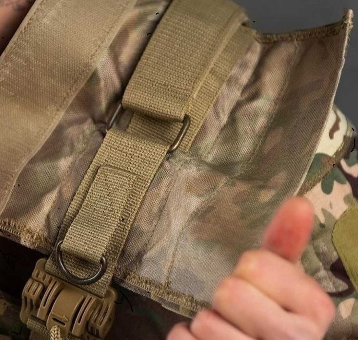 Тактична плитоноска мультикам із 7 підсумками