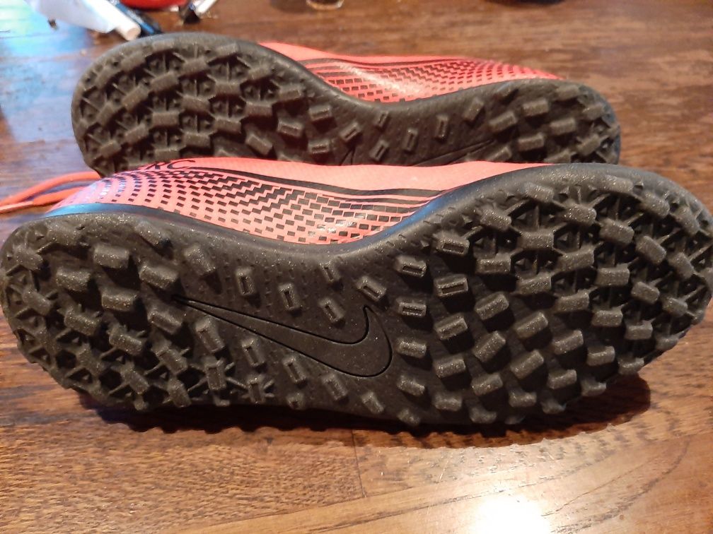 Nike  buty sportowe roz38 długość wkładki 23 cm