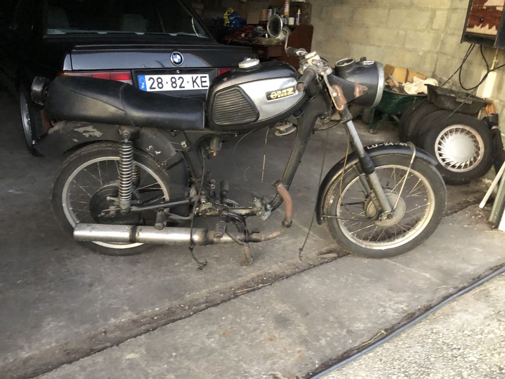 Mota MZ restauro ou peças