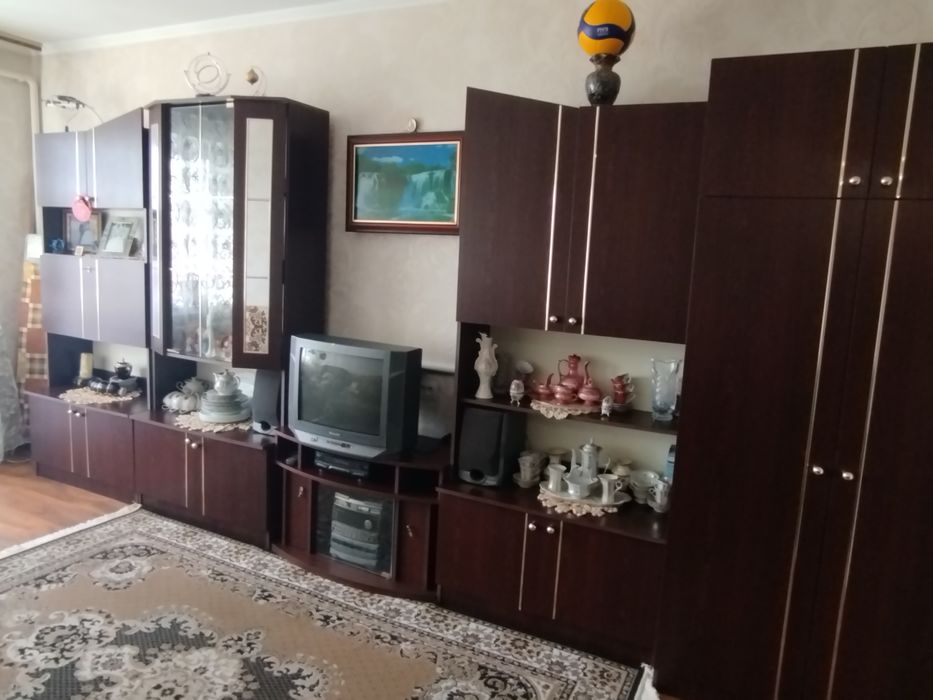 Продам меблі в кімнату