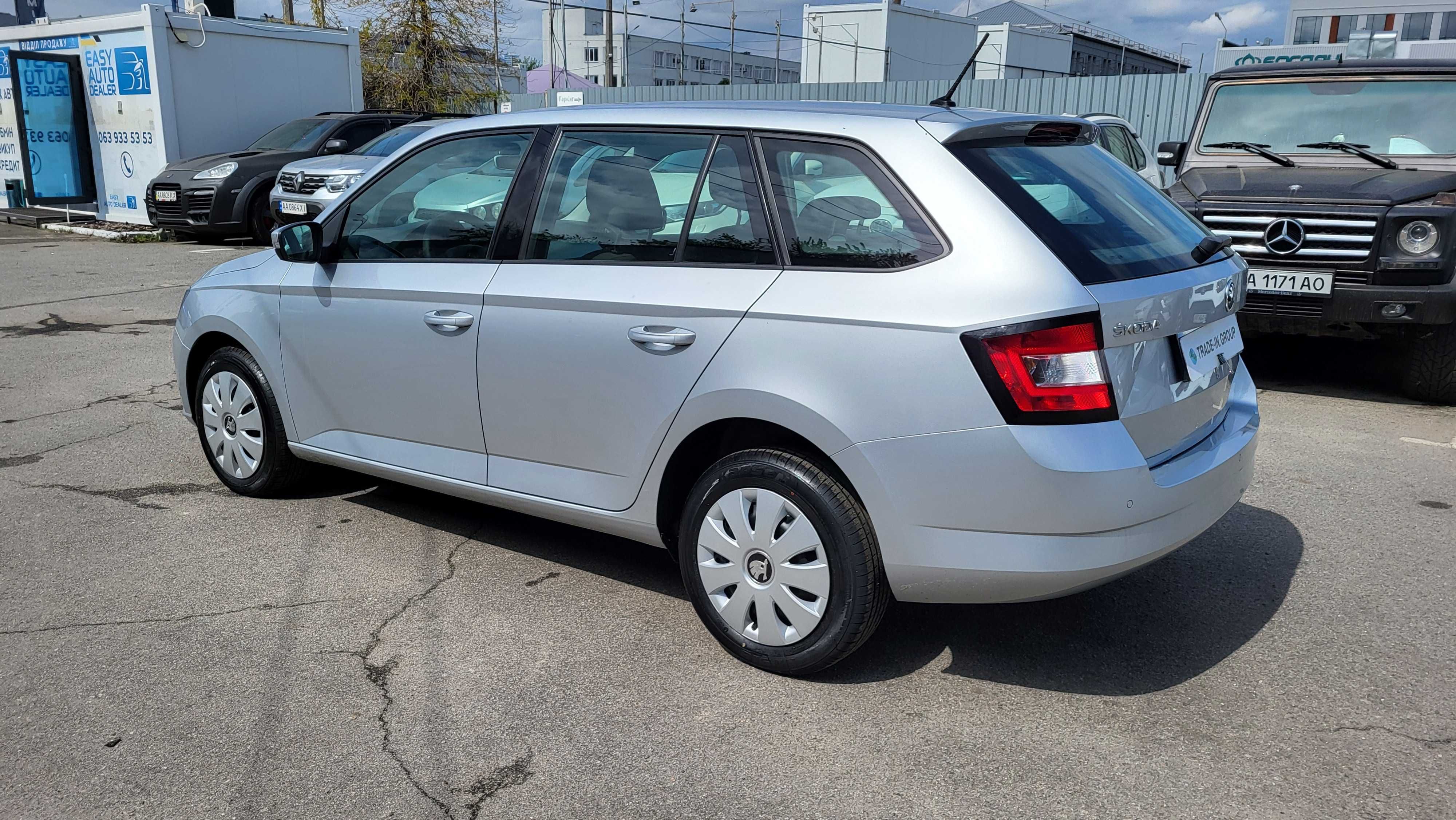 Авто Skoda Fabia Combi 2017 1.0