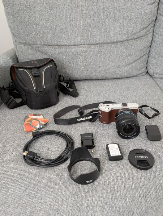 Aparat fotograficzny Samsung NX300