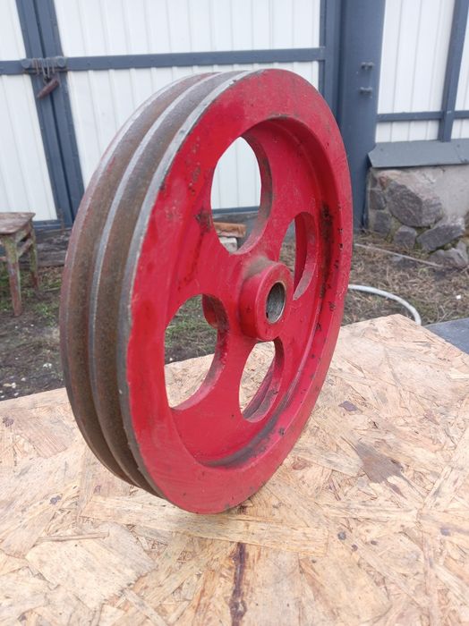 Шків діаметр 260 мм.