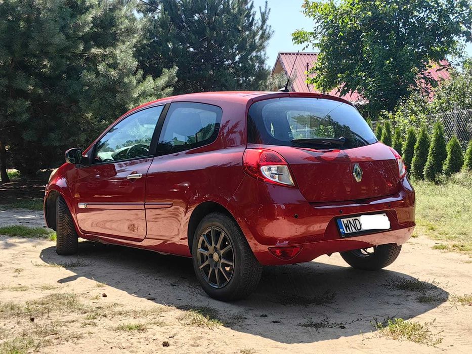 Sprzedam Renault Clio Hatchback rocznik 2010