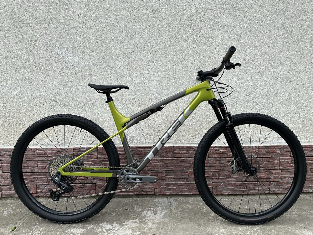 Карбоновий велосипед Trek Supercaliber 9.7 2024