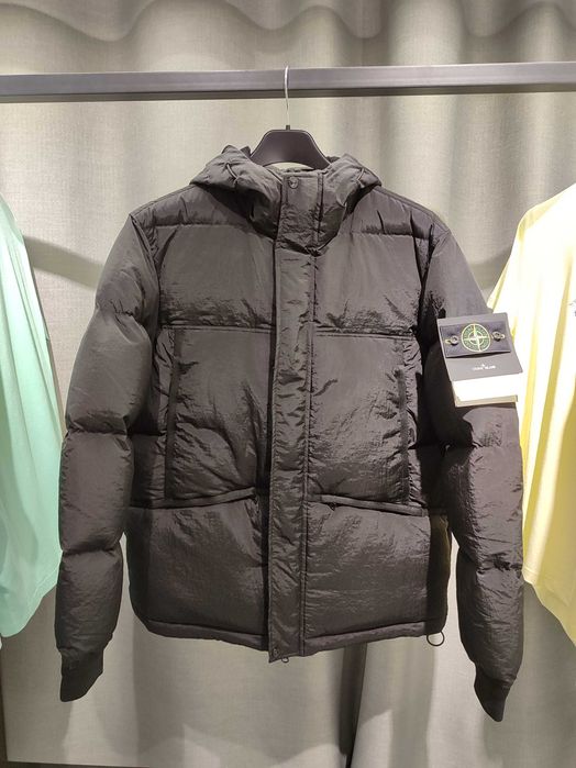 Пуховик STONE ISLAND 44508 Nylon Metal Down-Tc Jacket Black SI0114-BK