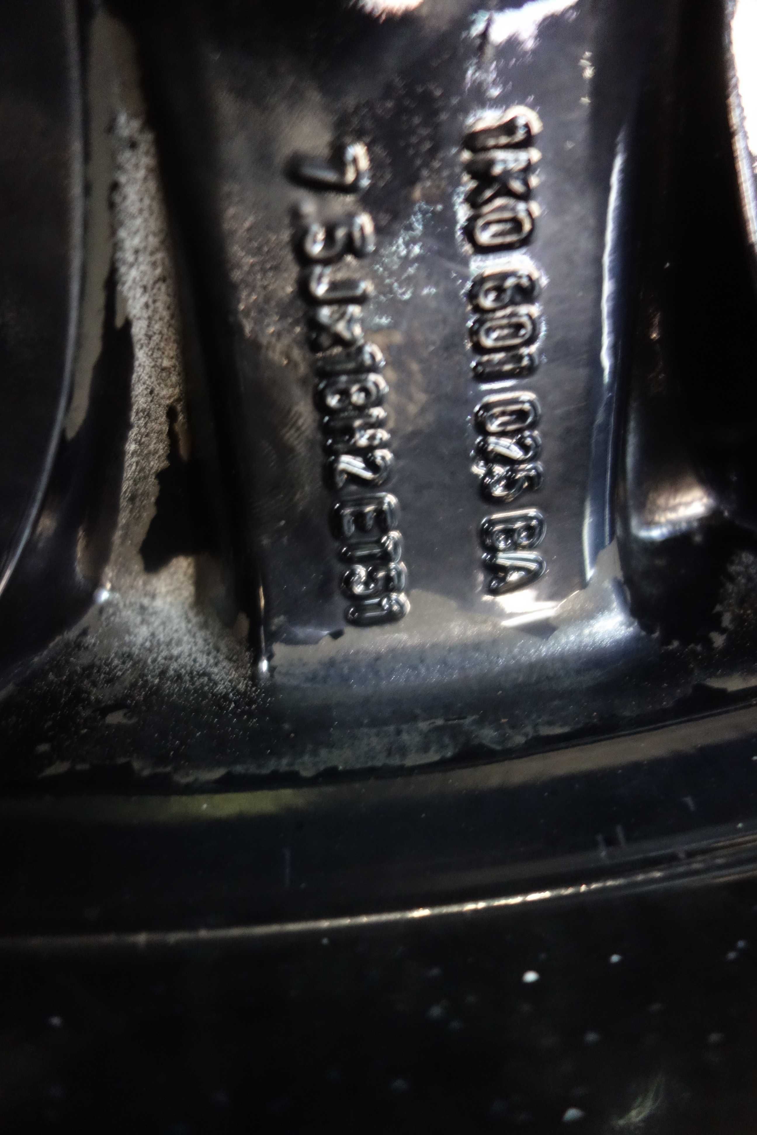 Felgi Volkswagen 18x7,5J 5x112 Et 51 Golf Jetta R32 Touran Leon A3 588