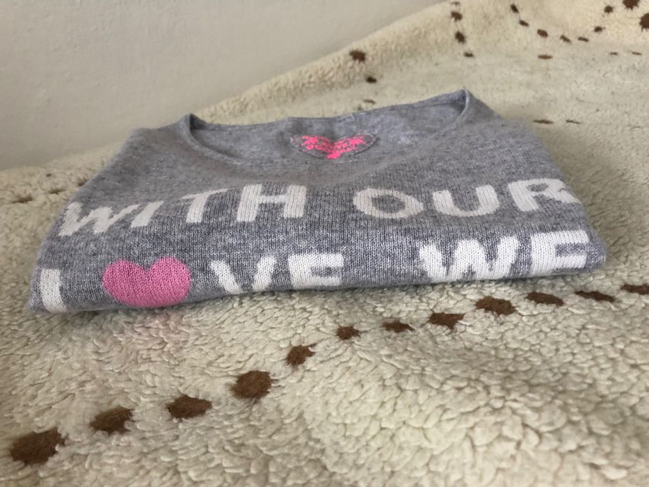 Niespotykany sweter ROSA 100% kaszmir edycja na cześć Jane Goodall