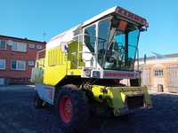 Claas Dominator 78s