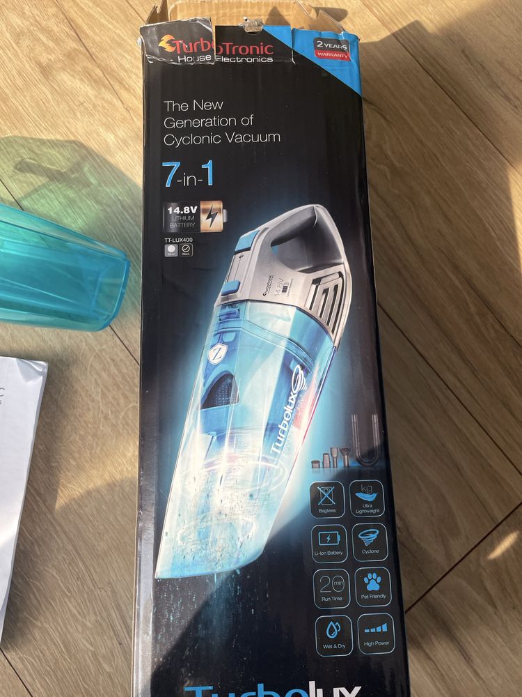 Mały odkurzacz piorący TurboTronics