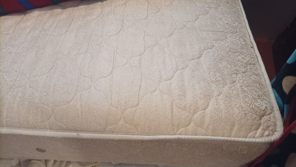 Матрац великий, дві шт