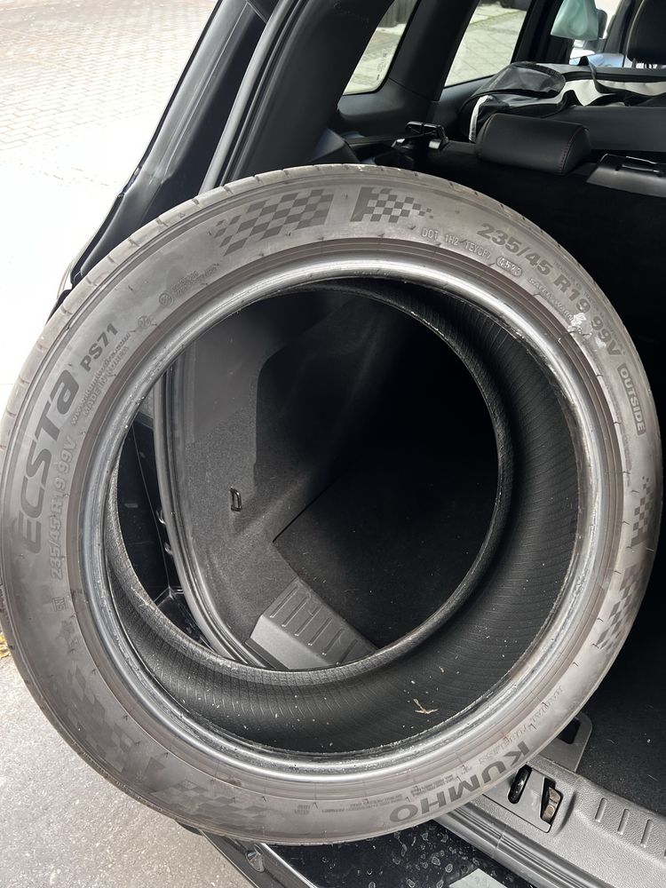 2 x Opony letnie Kumho Ecsta PS71 235/45 19” SUV