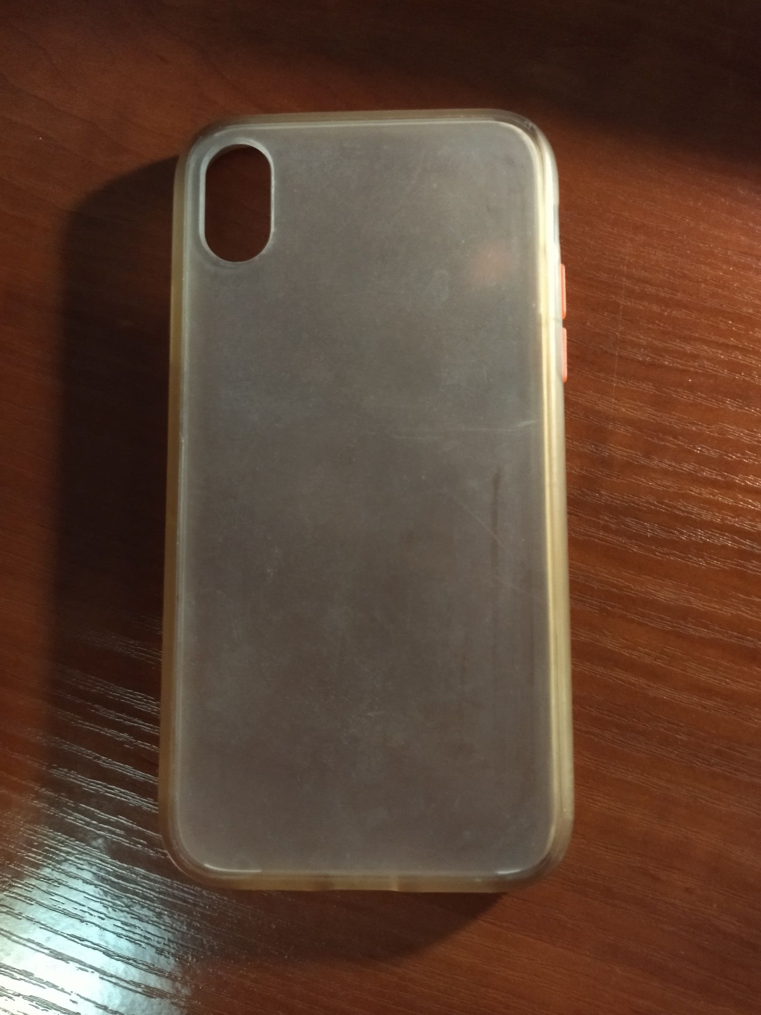 iPhone -бампер (чехол) б.у.
