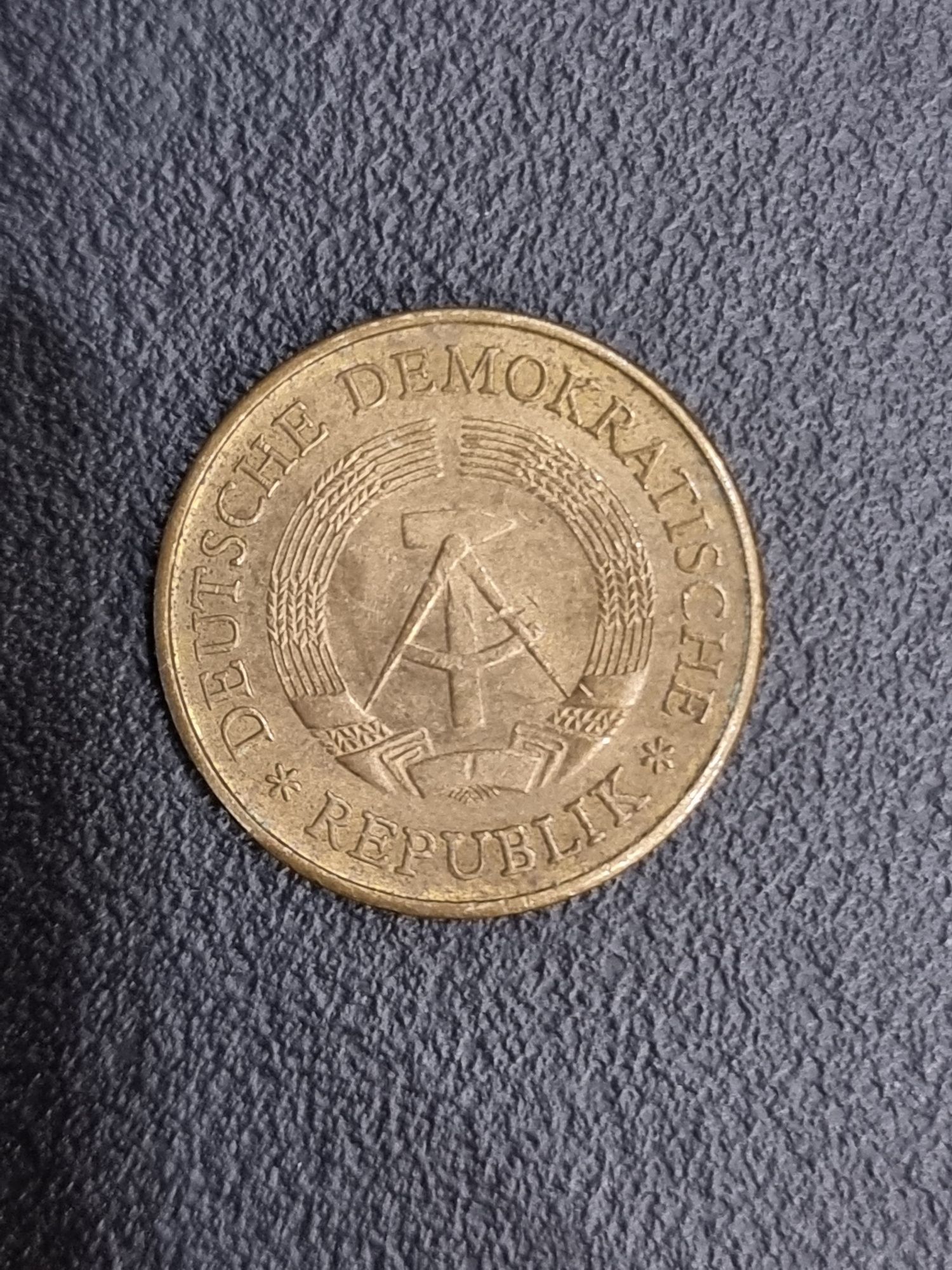 Moneta 20 pfennig DDR 1983 rok.