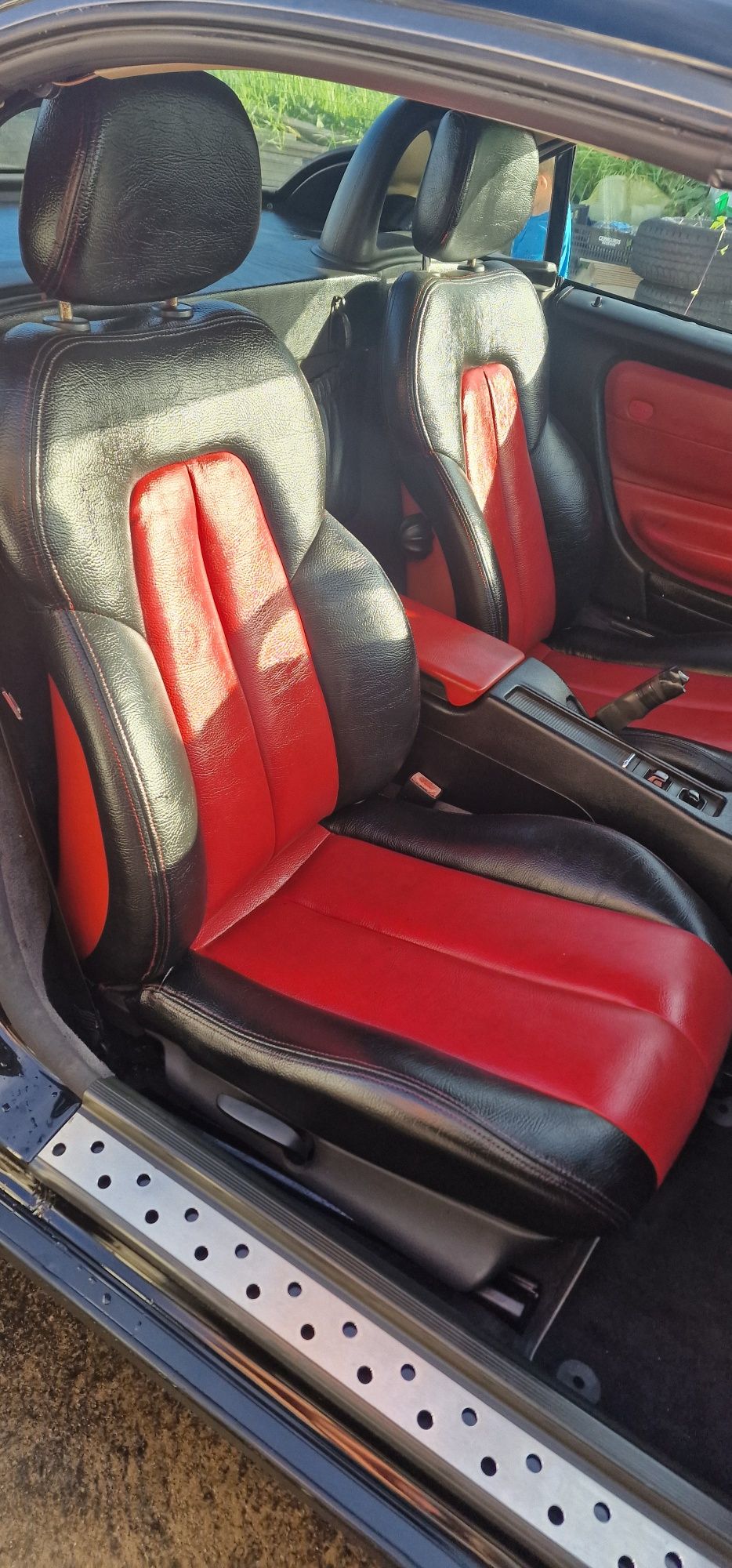 Mercedes SLK descapotável