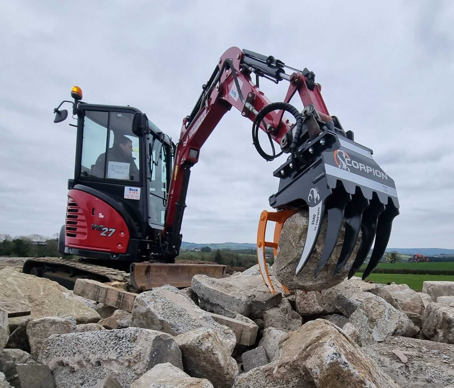 Chwytak do minikoparki MDE Scorpion S500 1,5 - 4 ton