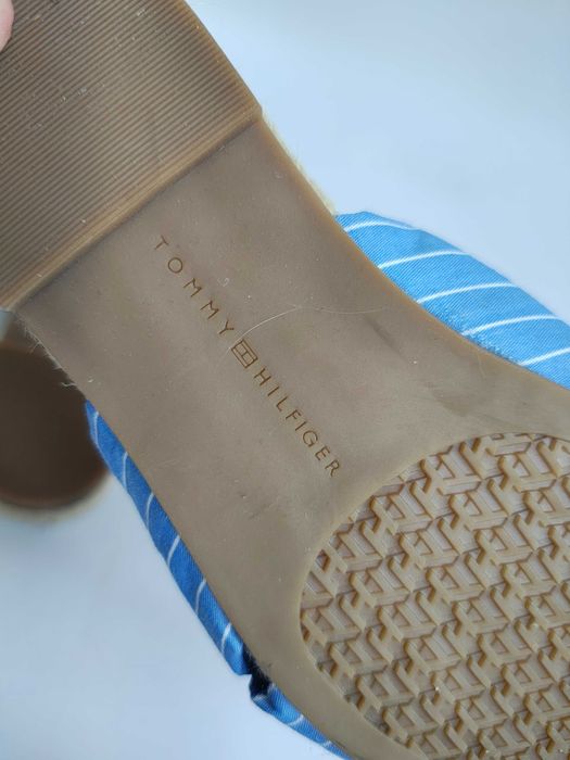 - Tommy Hilfiger TH Stripes Flat - Klapki, espadryle r. 36 / 37