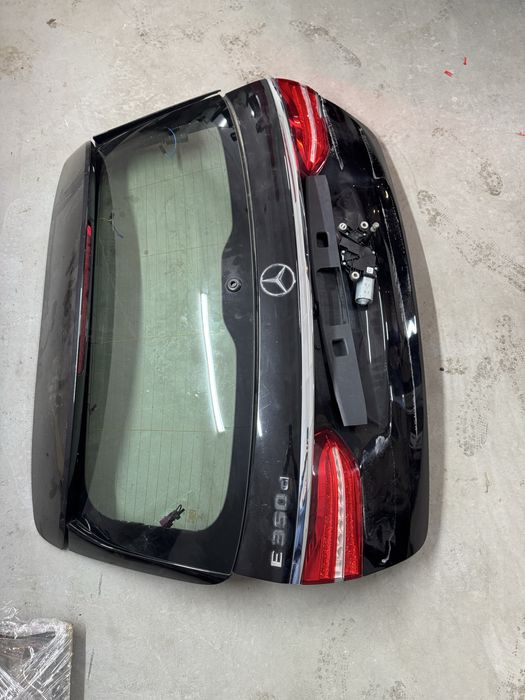 Мерседес W213 S213 задня ляда. Скло, моторчик щітки, електро замок