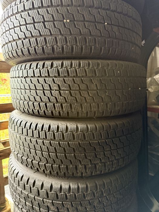 Opony zimowe NEXEN Nblue  215/65/16C 8mm 4 szt