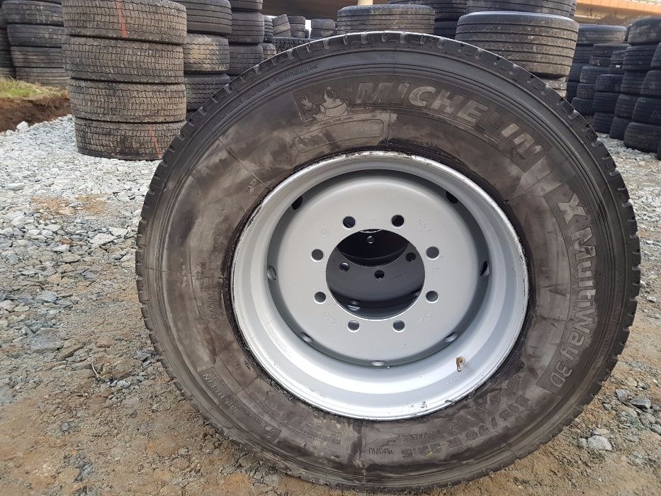 Koła Bezdętkowe 8-Otworów Przyczepa HL 315/70r22.5 Wąskie