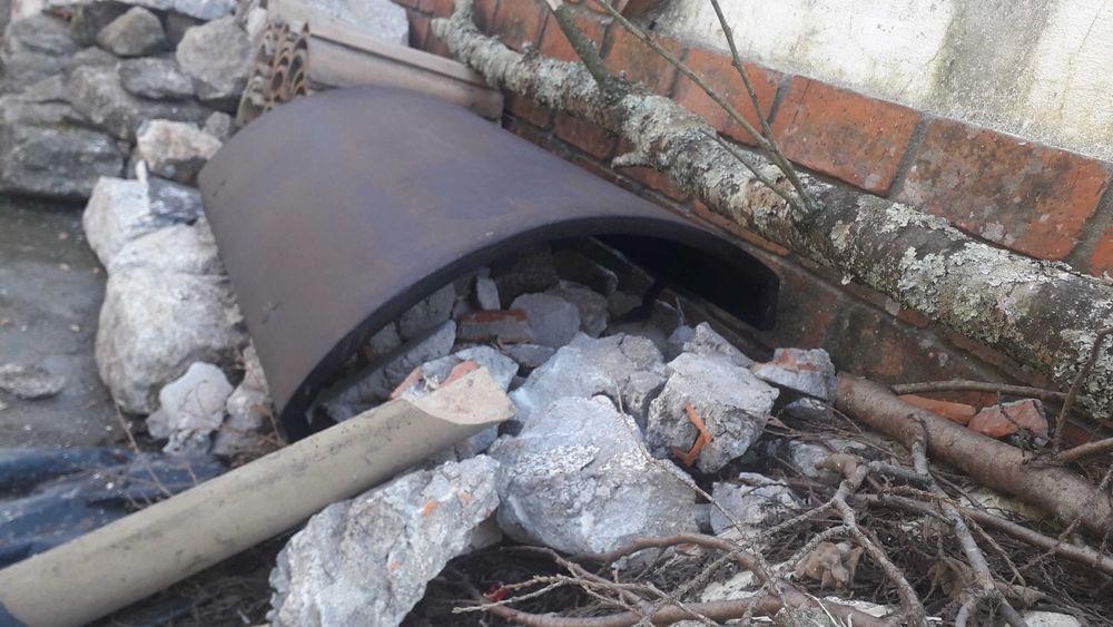 janela dupla com portada e 2 janelas abertura horizontal sem portada