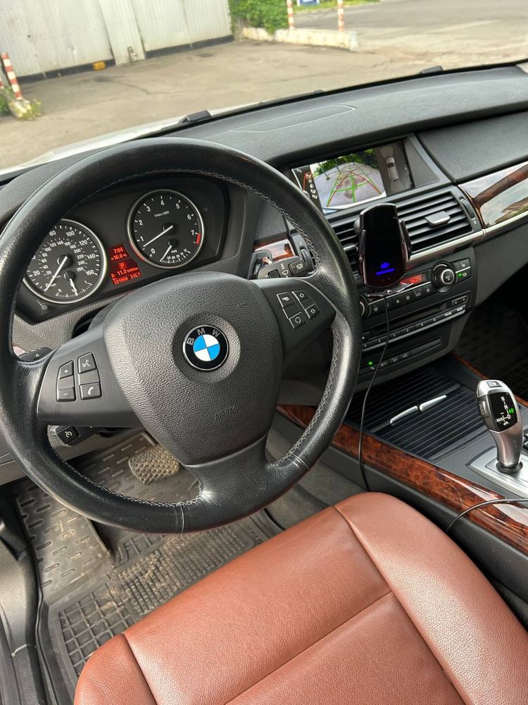 BMW X 5 продам в дуже гарному стані