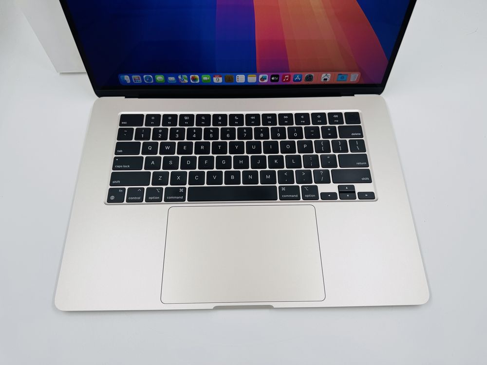 Ідеал Apple Macbook Air 15 2023 M2 8GB RAM 256GB SSD Starlight IL5895