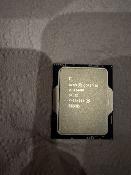 Intel i5-12400F
