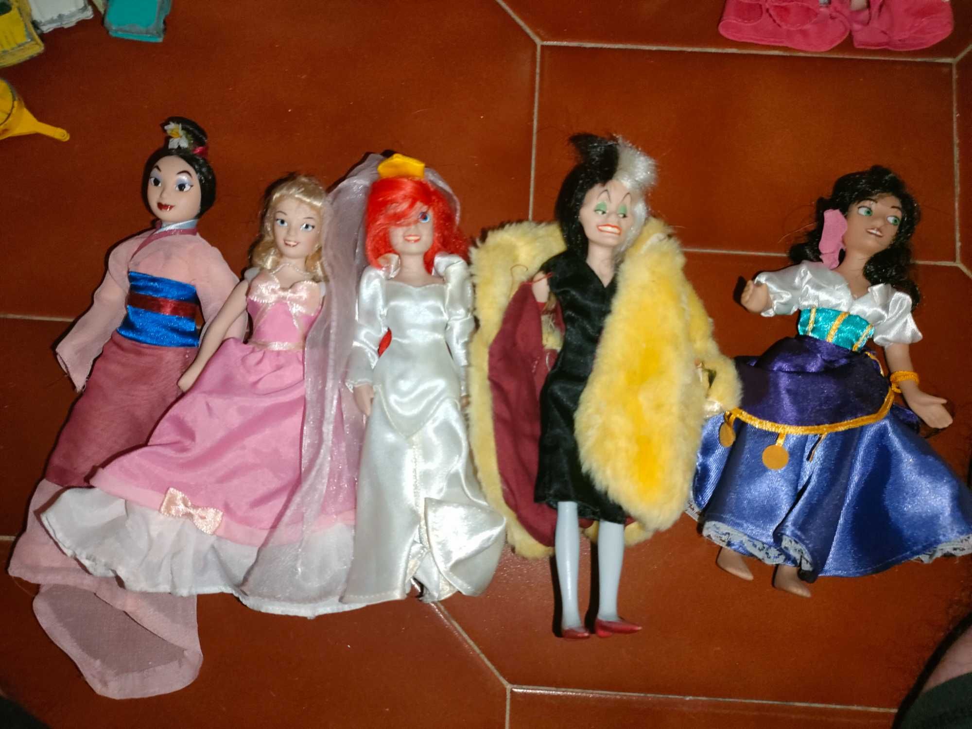 Disney princesas em porcelana