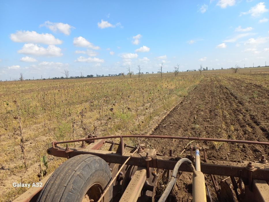 Продам середину БДТ-7 до трактора МТЗ,ЮМЗ .та інші запчастини до тракт